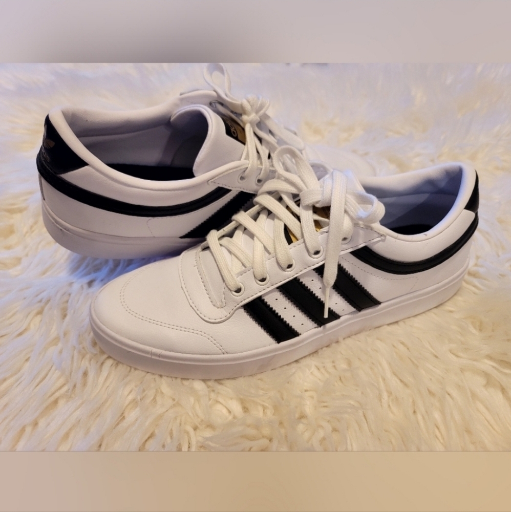 Women Adidas